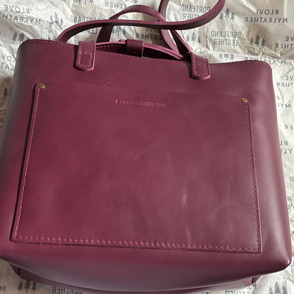 Lollipop color Portland Leather medium crossbody bag